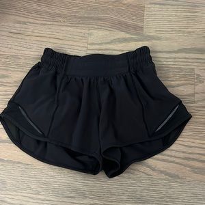 Lululemon black hotty hot shorts